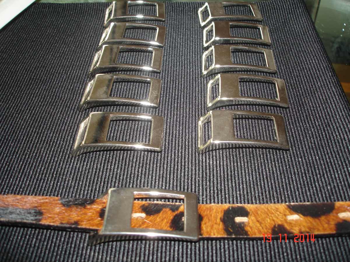 Hebillas Para Cinturones De Mujer , Lote De 11 Unidades 165,00 en