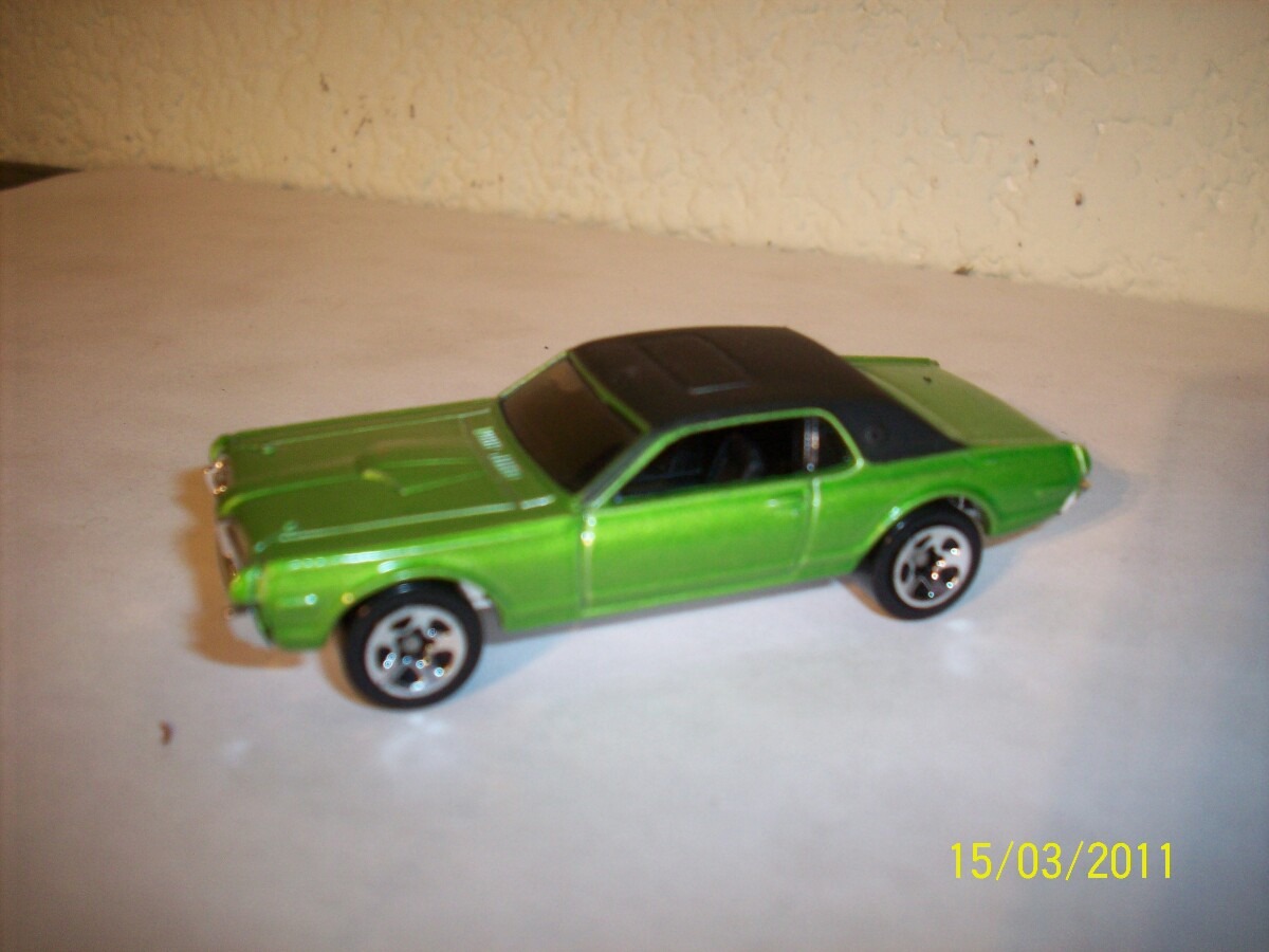 Hot Wheels Lote 3 Coches Ferrari Ford Cougar Dodge Charger 