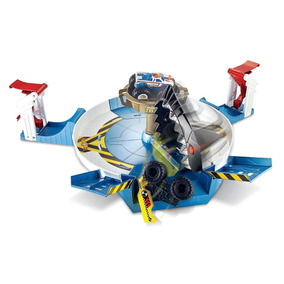 Wheels Contra Monster Trucks El Tiburon Hot Mattel Lucha y80mwvNOn