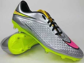 tenis hypervenom plateados
