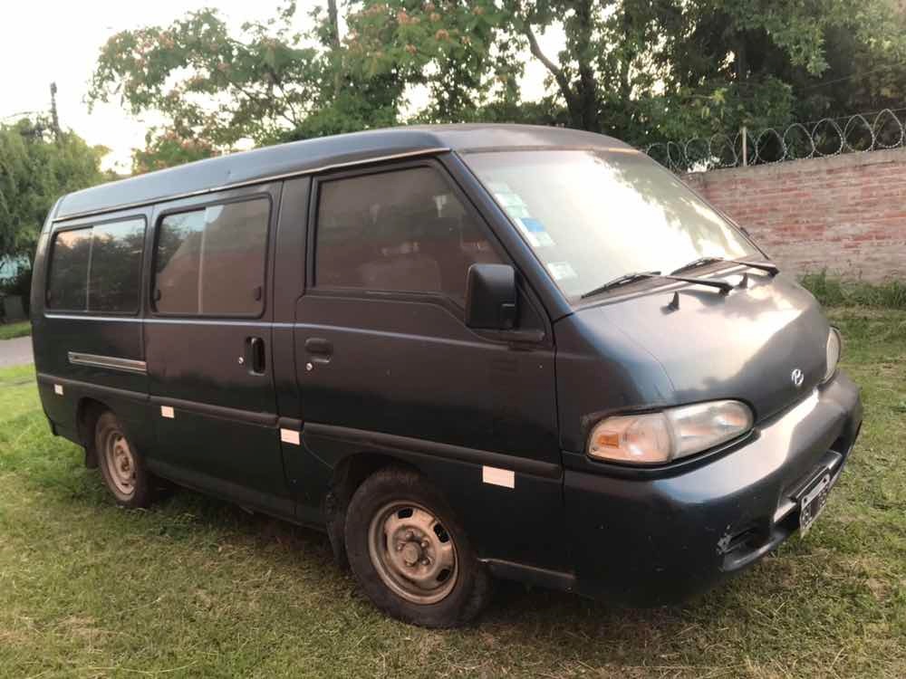 Hyundai H100 2.5 12 Pas Spr Minibus 1997 245.000 en