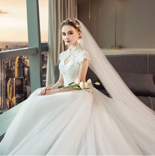 impresionante vestido de novia cola larga encaje y bordado - $ 1.100