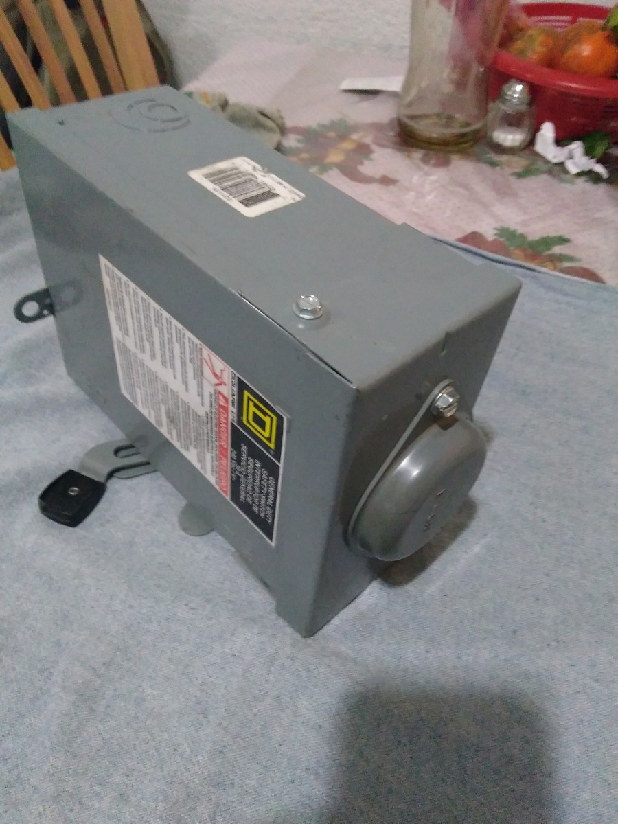 Interruptor De Cuchillas 2x30 Interruptor De Cuchillas Square D, 2 X 30 - $ 330.00 en Mercado Libre