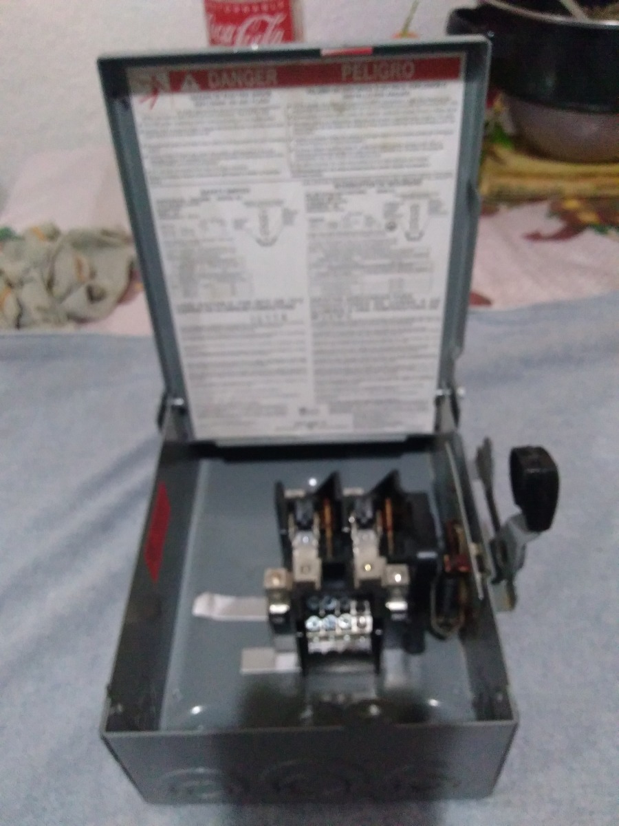 Interruptor De Cuchillas 2x30 Interruptor De Cuchillas Square D, 2 X 30 - $ 330.00 en Mercado Libre