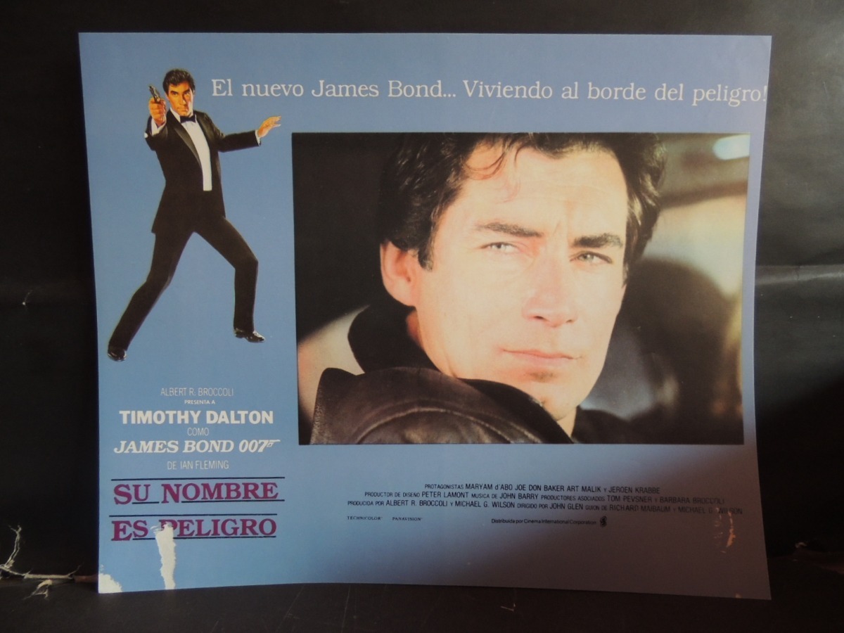 james-bond-007-su-nombre-es-peligro-cartel-lobby-card-D_NQ_NP_935033-MLM30217483206_052019-F.jpg