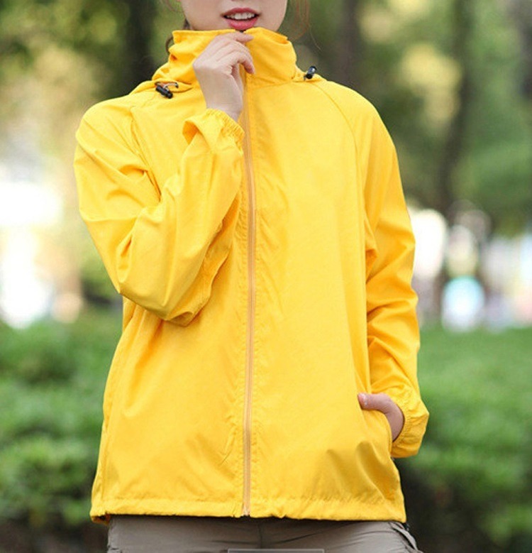jaqueta para chuva com capuz