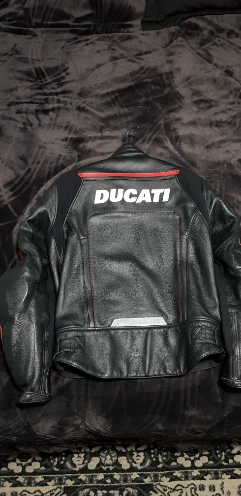 jaqueta ducati dainese