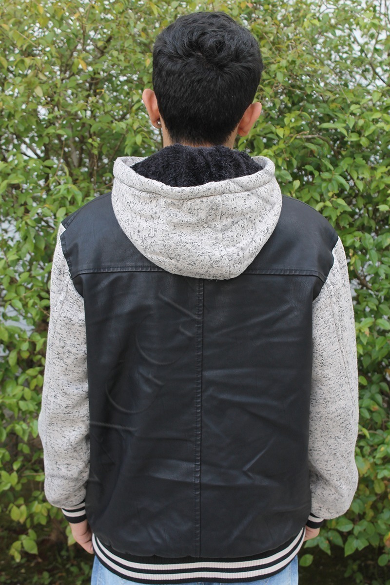 jaqueta de couro com manga de moletom
