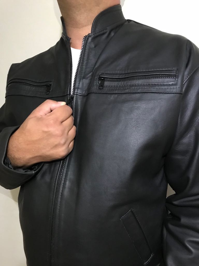 jaqueta de couro com gola