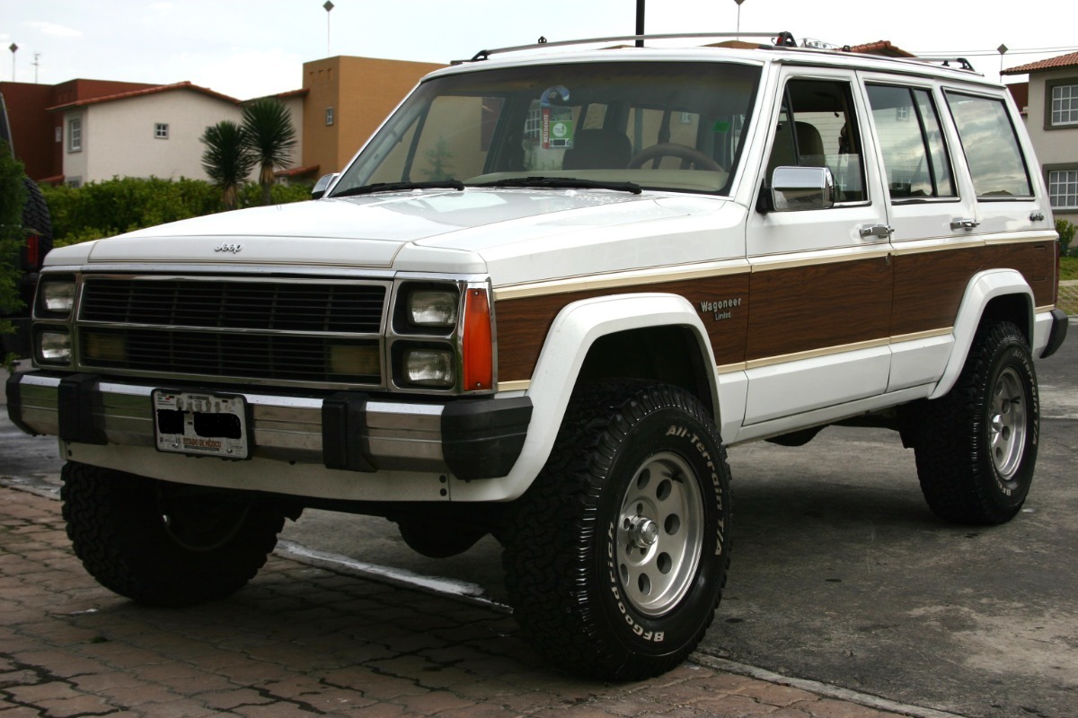 Jeep Cherokee Wagoneer 150,000 en Mercado Libre