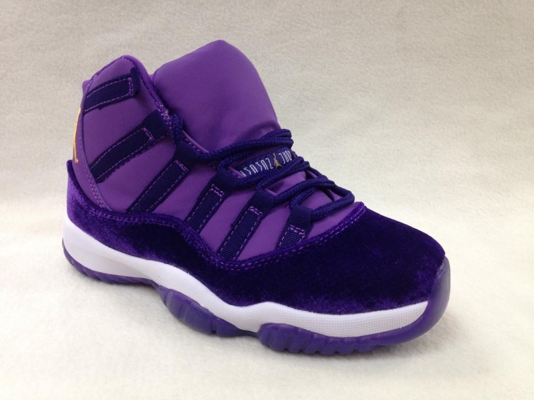 retro 11 moradas