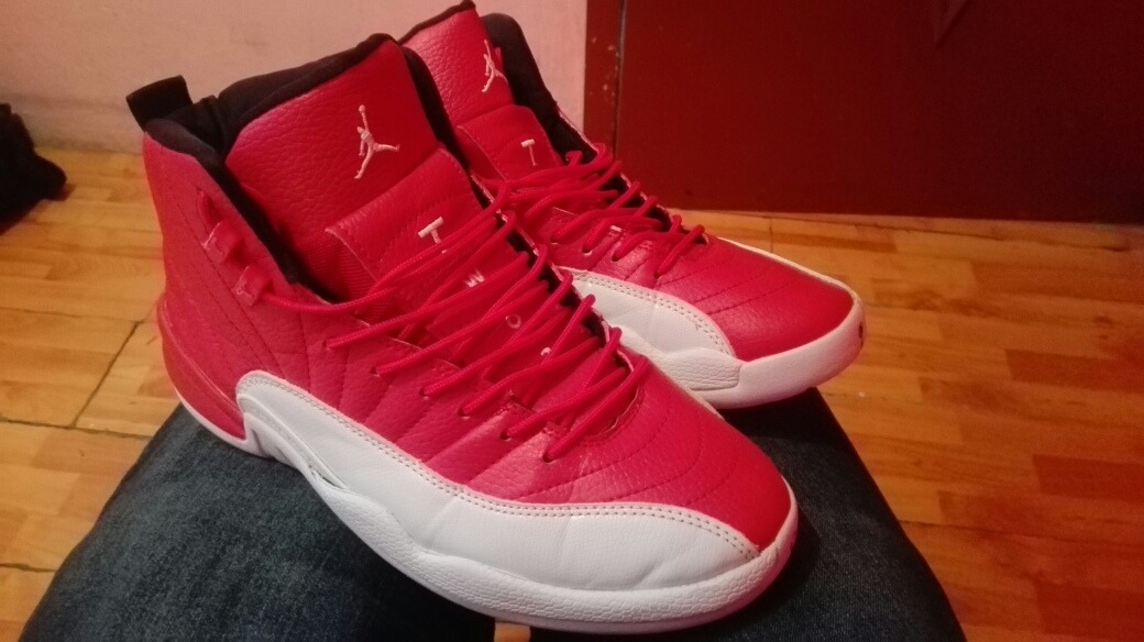 jordan 12 rojo con blanco