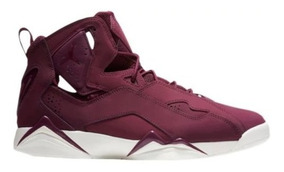 tenis air jordan color vino