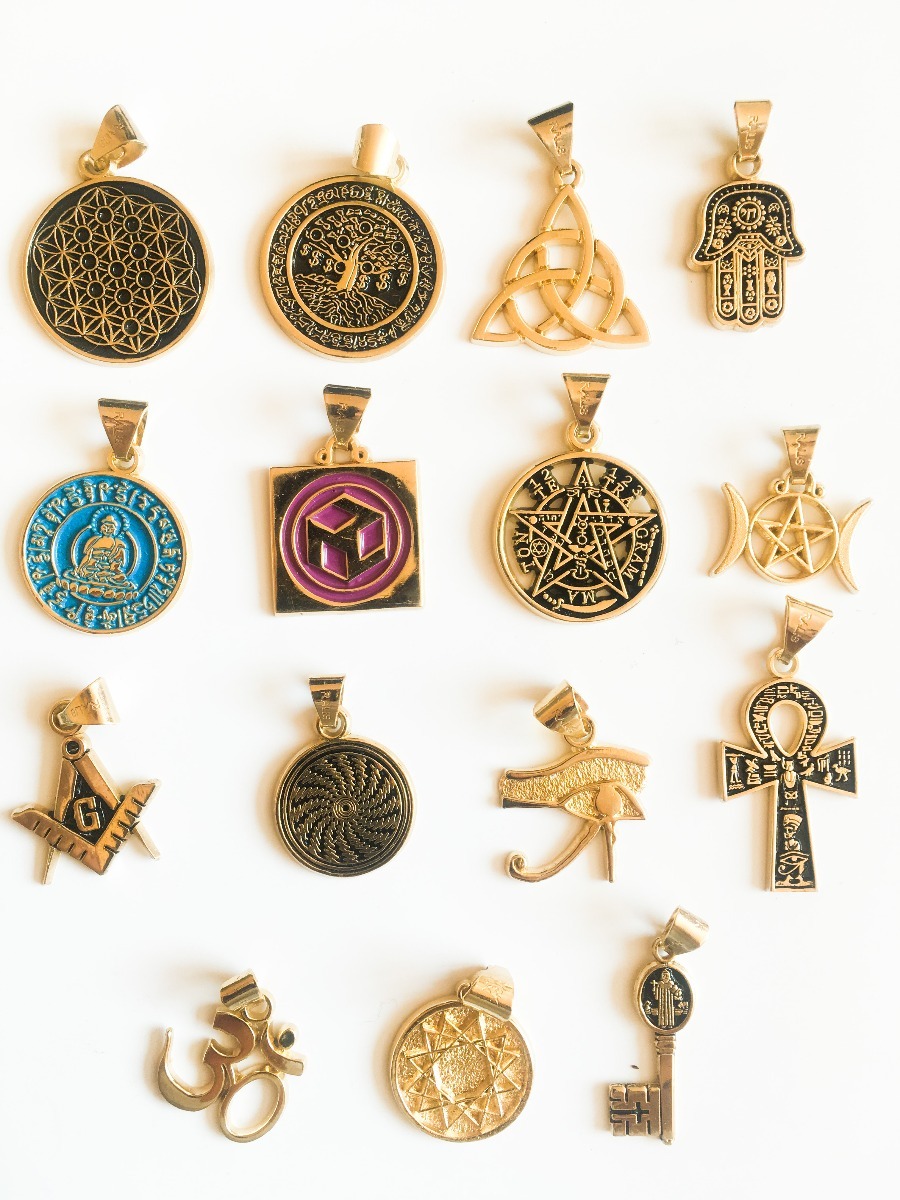 juego de 4 dijes amuletos a elegir chapa de oro esoterismo