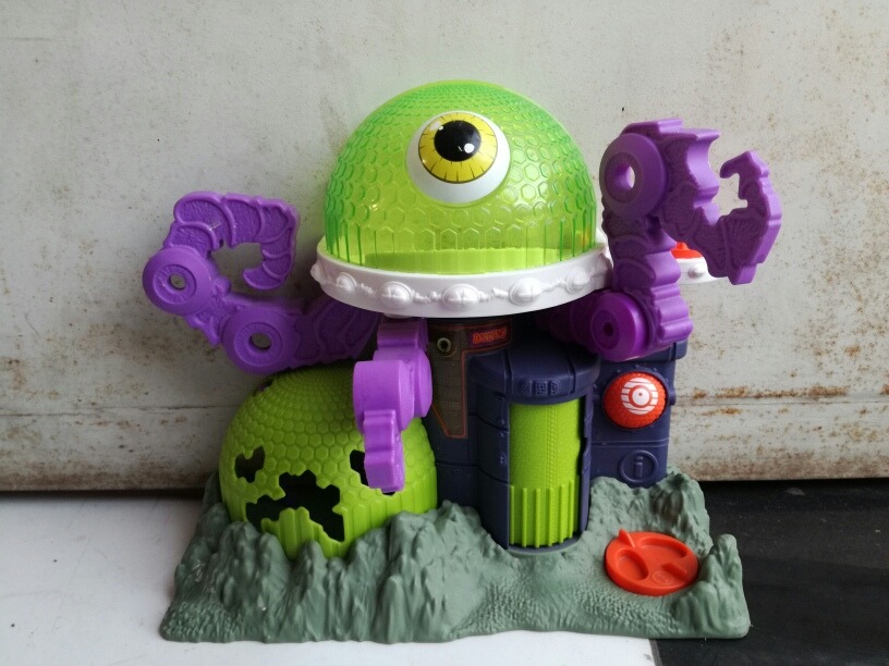 Fisher-Price Imaginext Ion Alien Headquarters Fisher Price CCH64