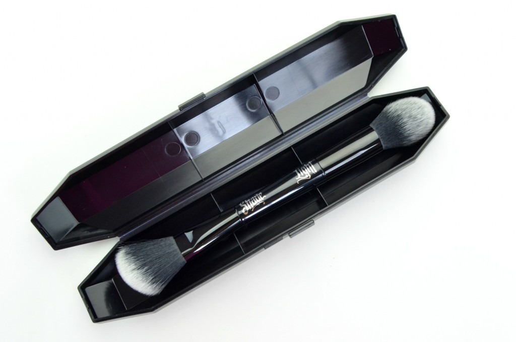 Kat Von D Brocha Shade Light Contour Brush 100 Original Kat Von D Brocha Shade Light Contour Brush 100 Original Cargando Zoom