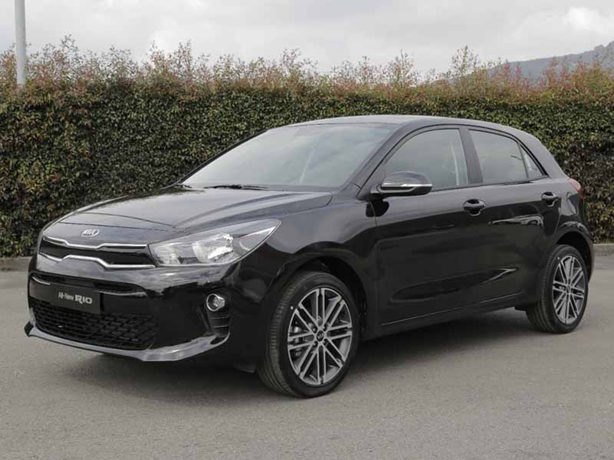 Kia Rio Hatchback 2020 Mecánico Negro - $ 53.490.000 en Mercado Libre