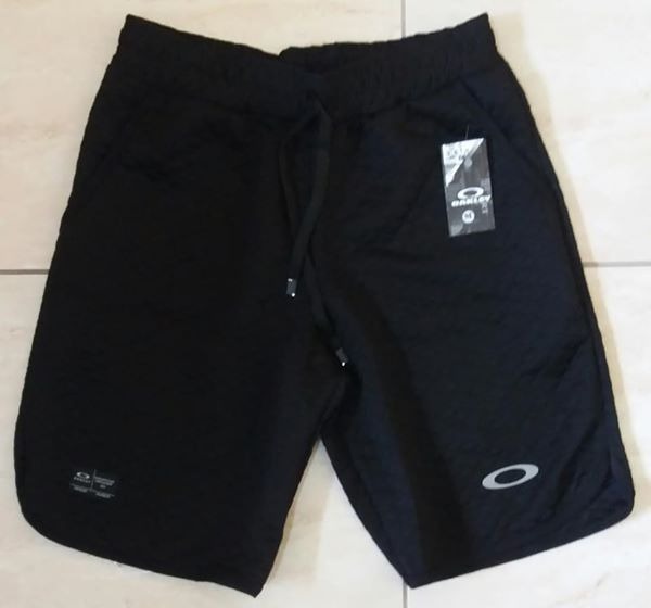 short da oakley moletom