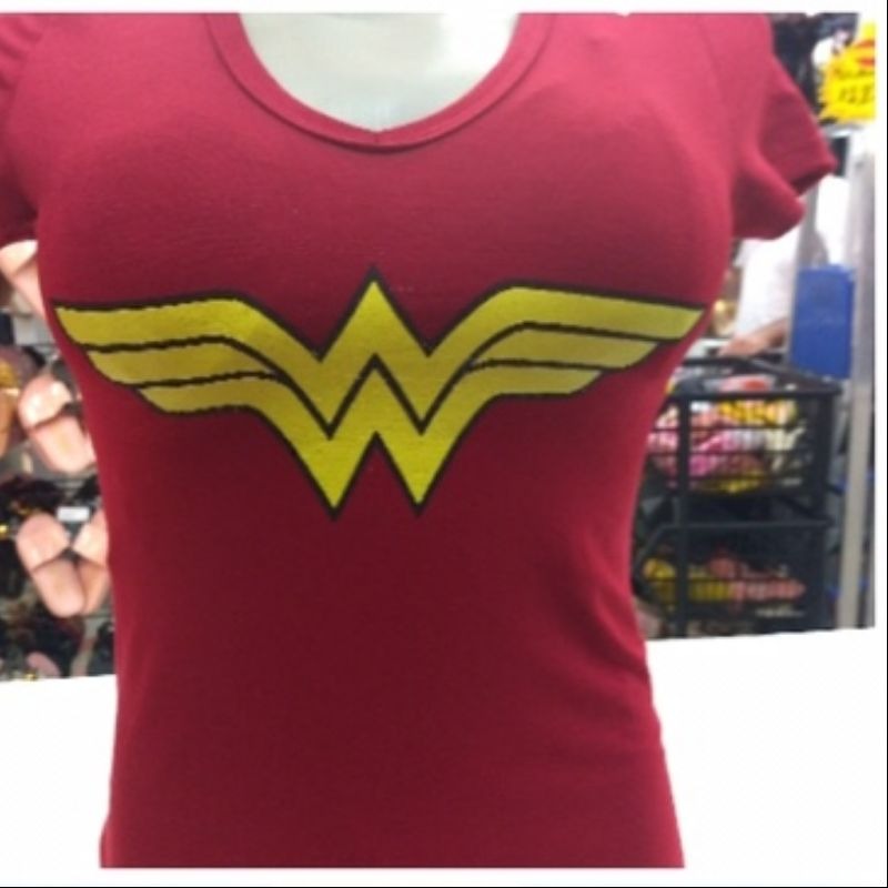 camisa de super heroi feminina