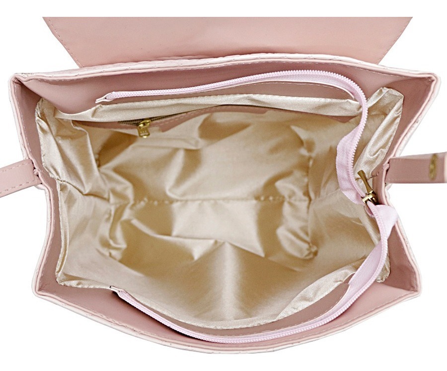 http2.mlstatic.com/kit-bolsa-e-muchila-mais-carteira-de-brindi-D_NQ_NP_780472-MLB40897956861_022020-F.png