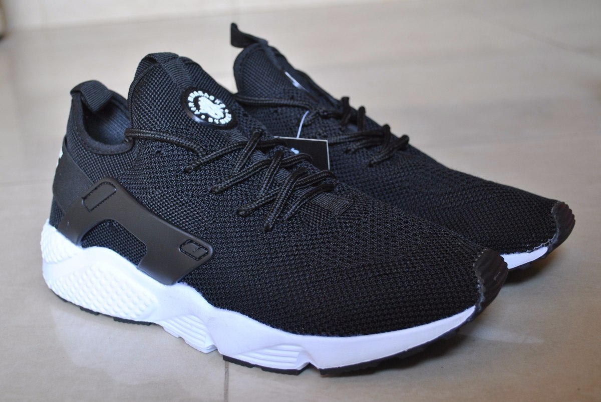 Kp3 Zapatos Nike Air Huarache Negro / Blanco Para Caballeros - Bs. 179.500,00 en Mercado Libre