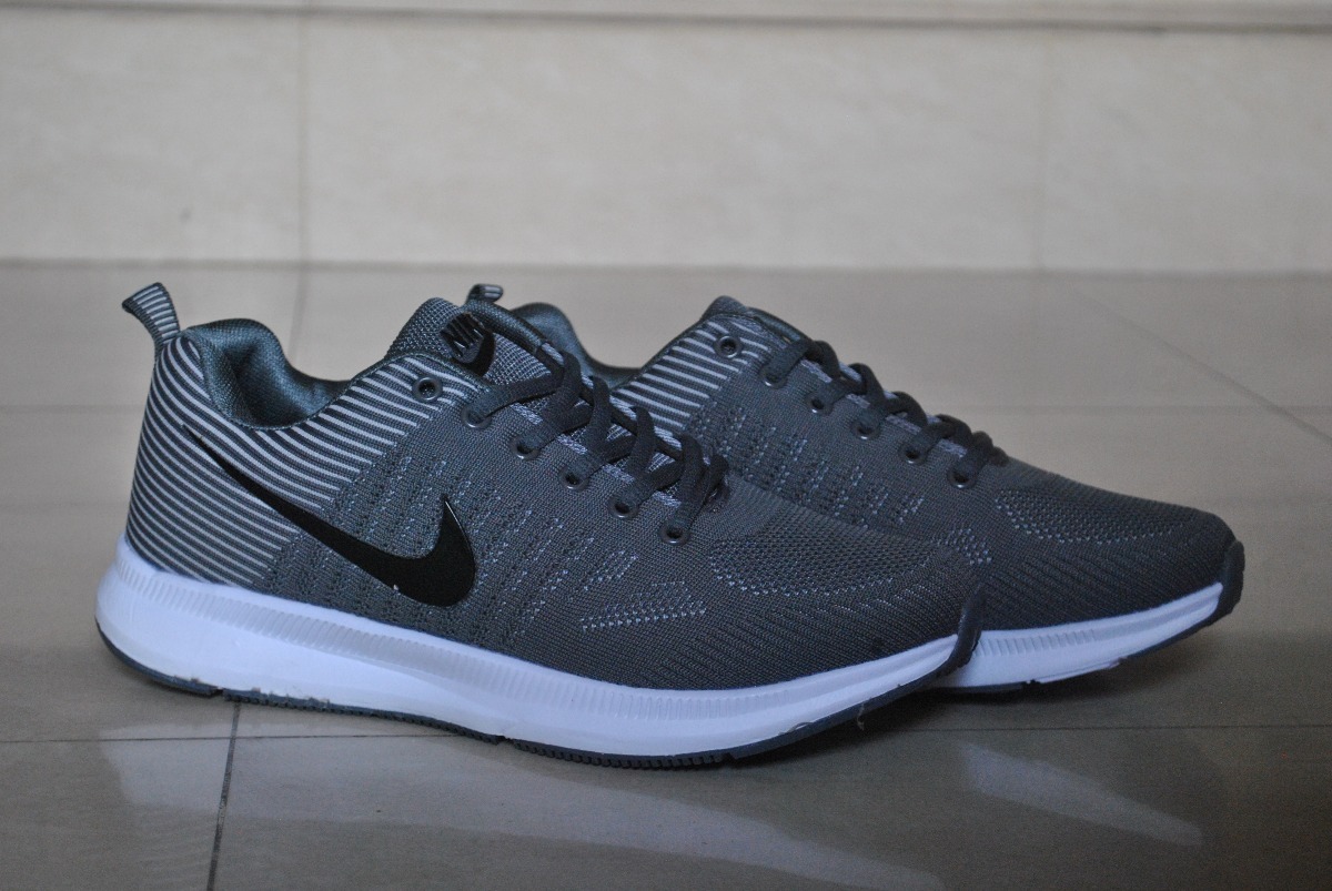 Kp3 Zapatos Nike Air Zoom Gris Logo Negro Para Caballeros - Bs. 48.400,00  en Mercado Libre