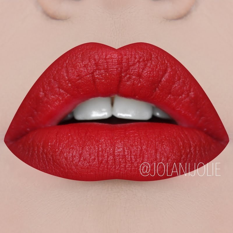 Labial Ultra Mate Avon Red Supreme Tu Rojo Matte Perfecto - $ 145 Labial Ultra Mate Avon Red Supreme Tu Rojo Matte Perfecto - $ 145