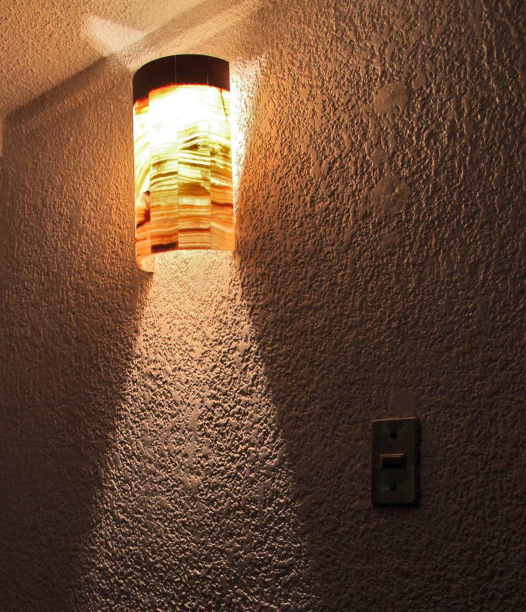 Lamparas De Onix De Pared Lámpara Arbotante De Pared Modelo 3 (hecha En Ónix) - $ 350.00 en