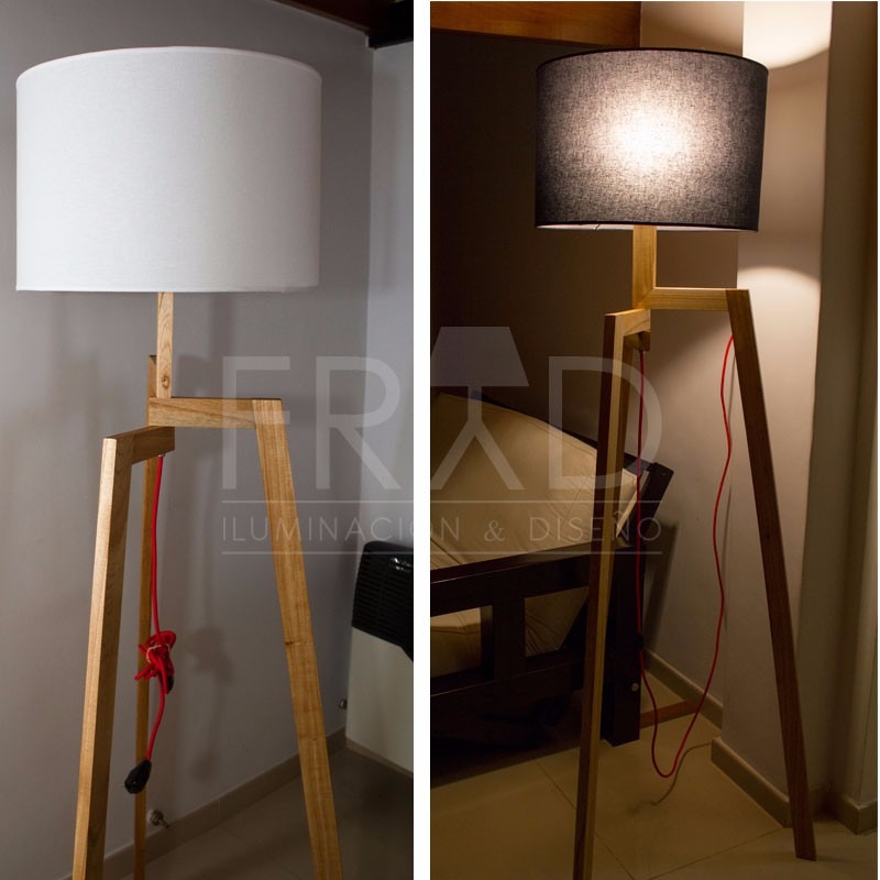 Lámpara de pie moderna en madera trÃpode diseño artesanal ...