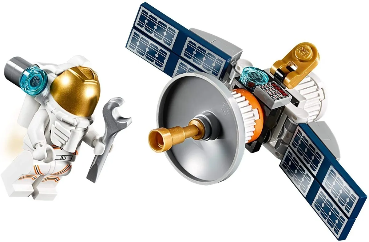 lego satelite