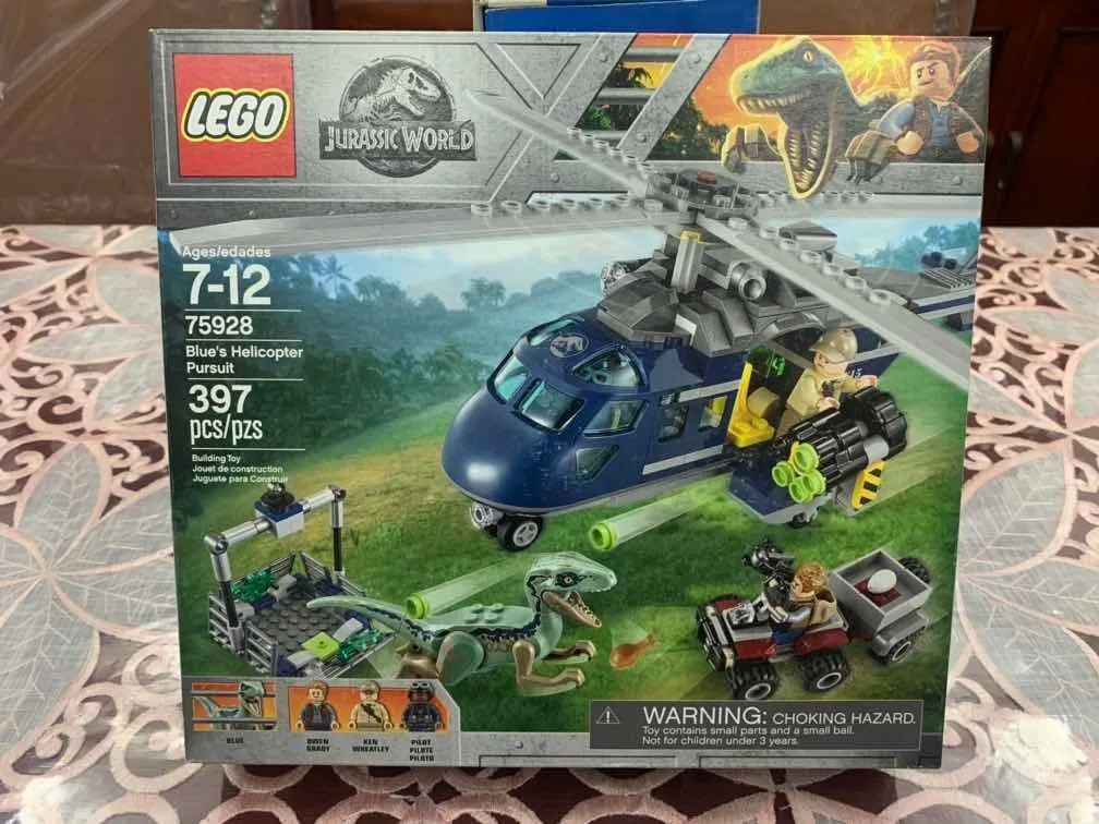 lego jurassic 75928