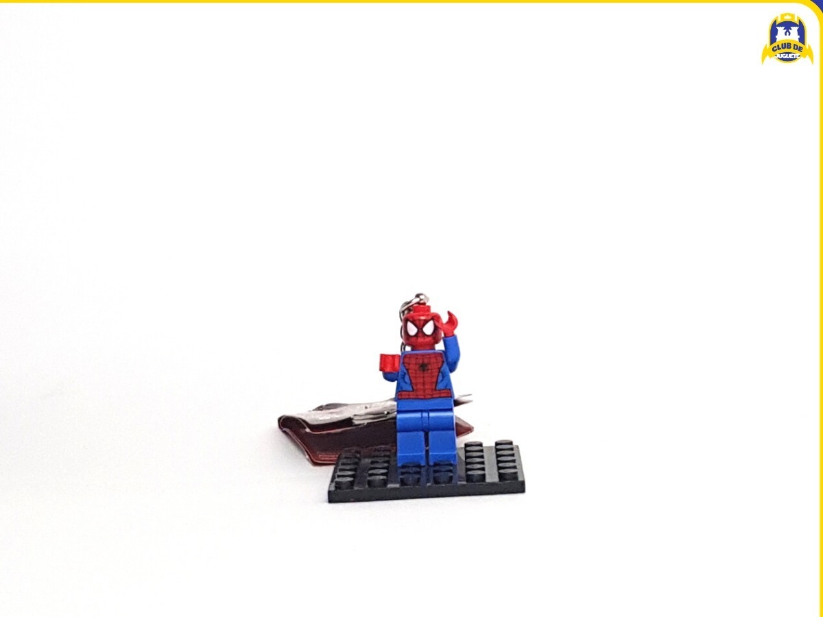 llavero spiderman lego