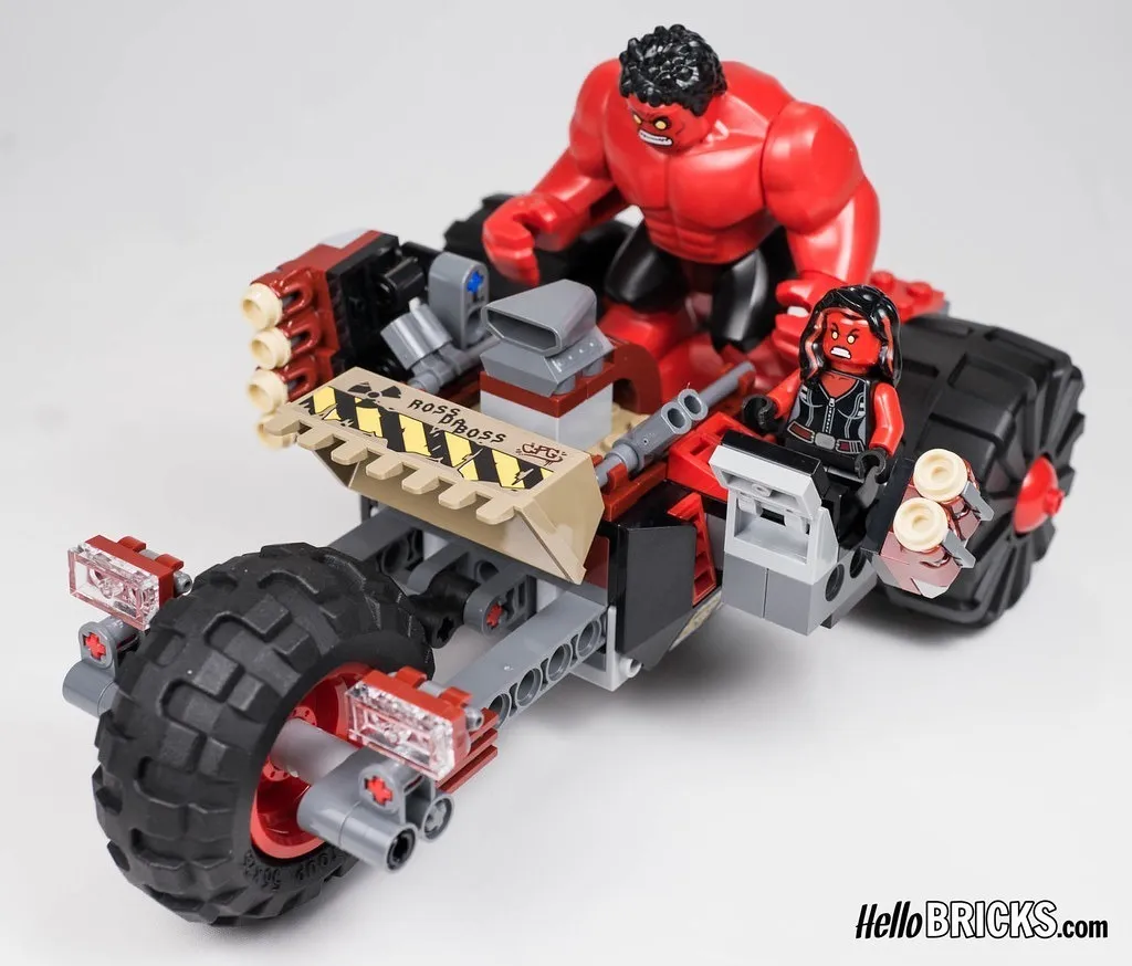 lego hulk red