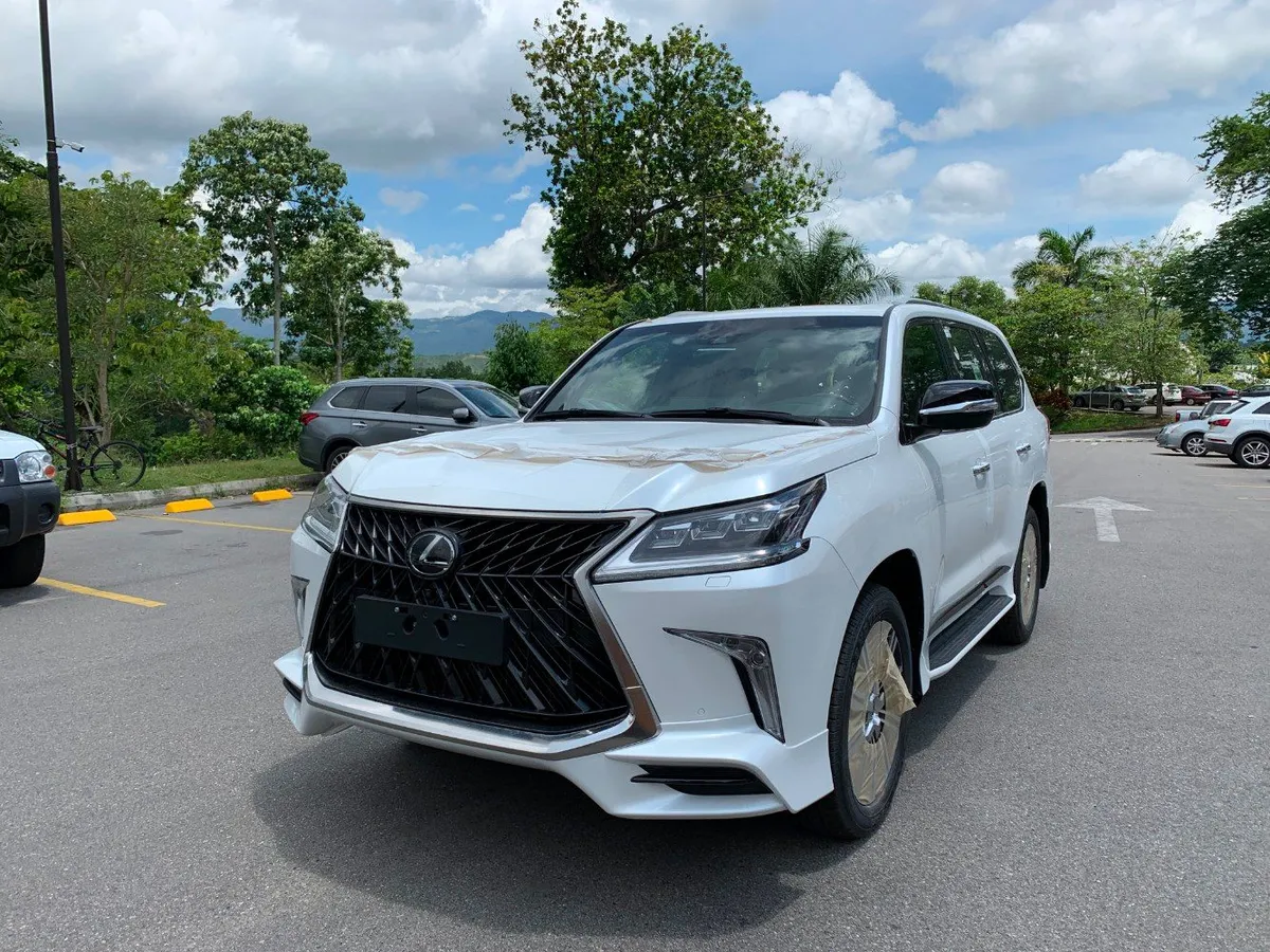 Lexus Lx570 Sport Plus 5 7 Gasolina Modelo 2019 Blanca Perla 600 000 000