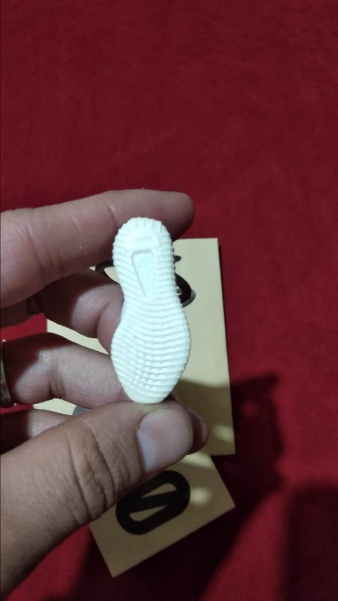 llavero zapatilla adidas llavero zapatilla adidas