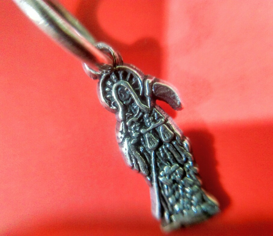 Anestésico para castigar cáustico Lote Dijes Santa Muerte Plata .925, Artesanal, Mini - $ 500.00 en ... Anestésico para castigar cáustico Lote Dijes Santa Muerte Plata .925, Artesanal, Mini - $ 500.00 en ...