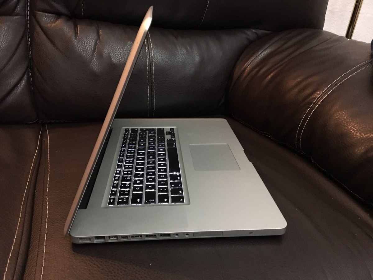 Macbook Pro 17 Pulgadas 2011 Core I7 - $ 13,500.00 en Mercado Libre