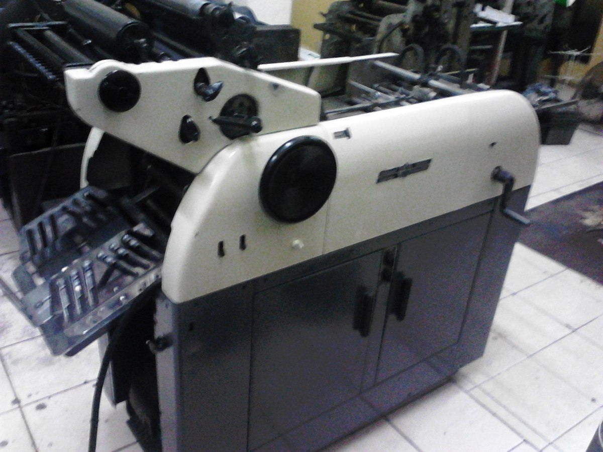 Maquina Para Imprenta Multilith Oficio Offset - $ 18,000 