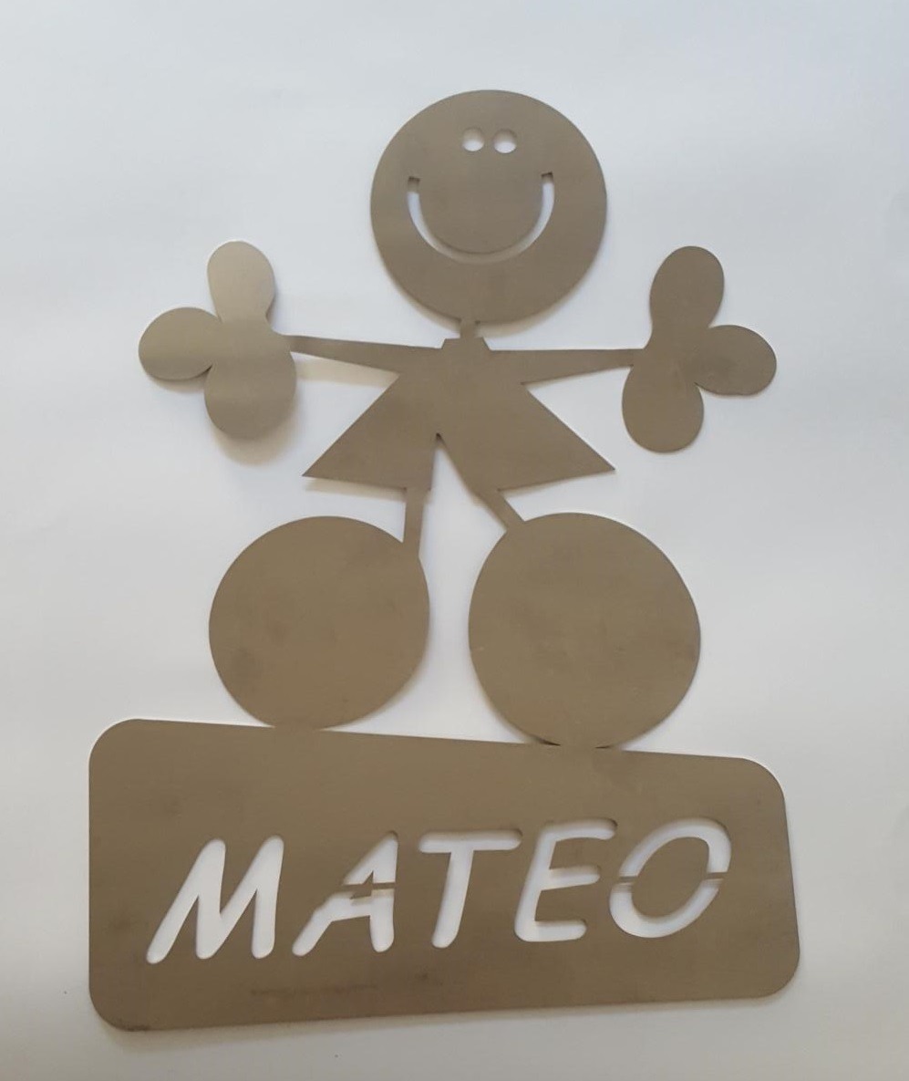 Mateo Nombre Bonito Acero Decoracion Alto 41cm X Ancho 30cm - $ 399.00