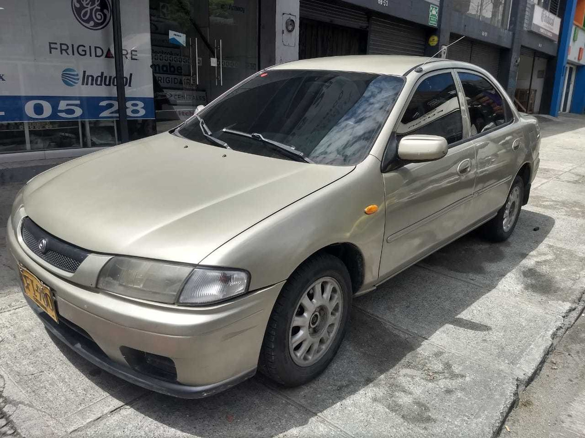 Mazda Allegro 1.6 1998 5 Puertas 7.500.000 en Mercado