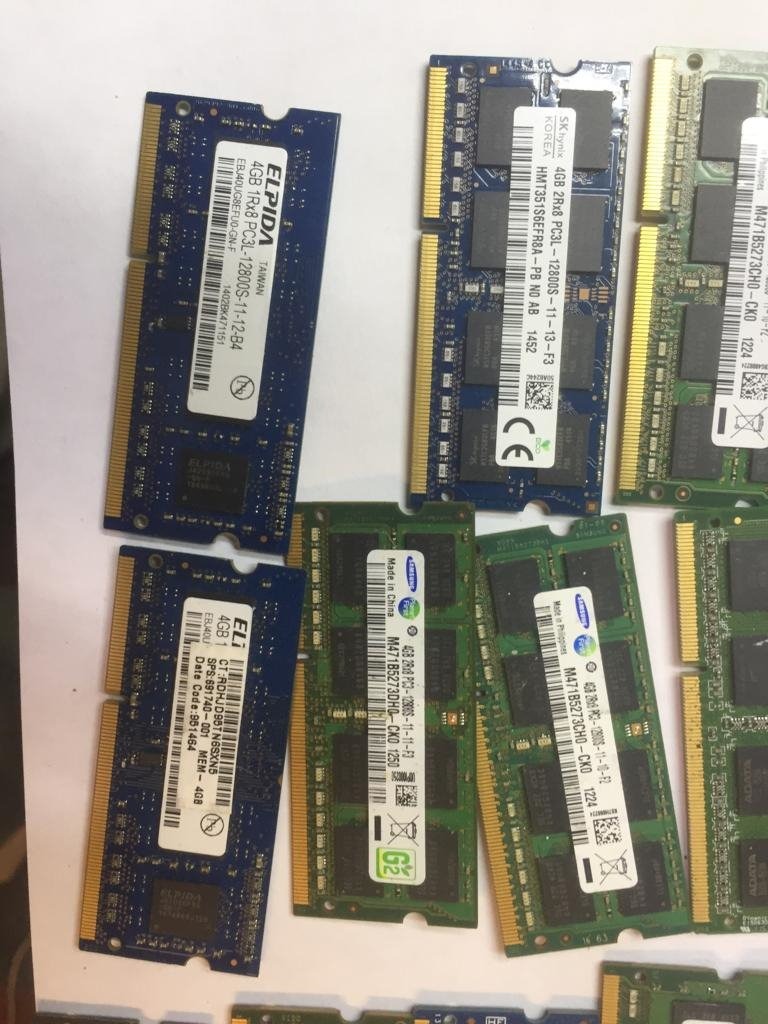 SK HYNIX 4GB HMT351S6EFR8A PC3-12800S 11-13-F3 Laptop DDR3 Memory 691740-001