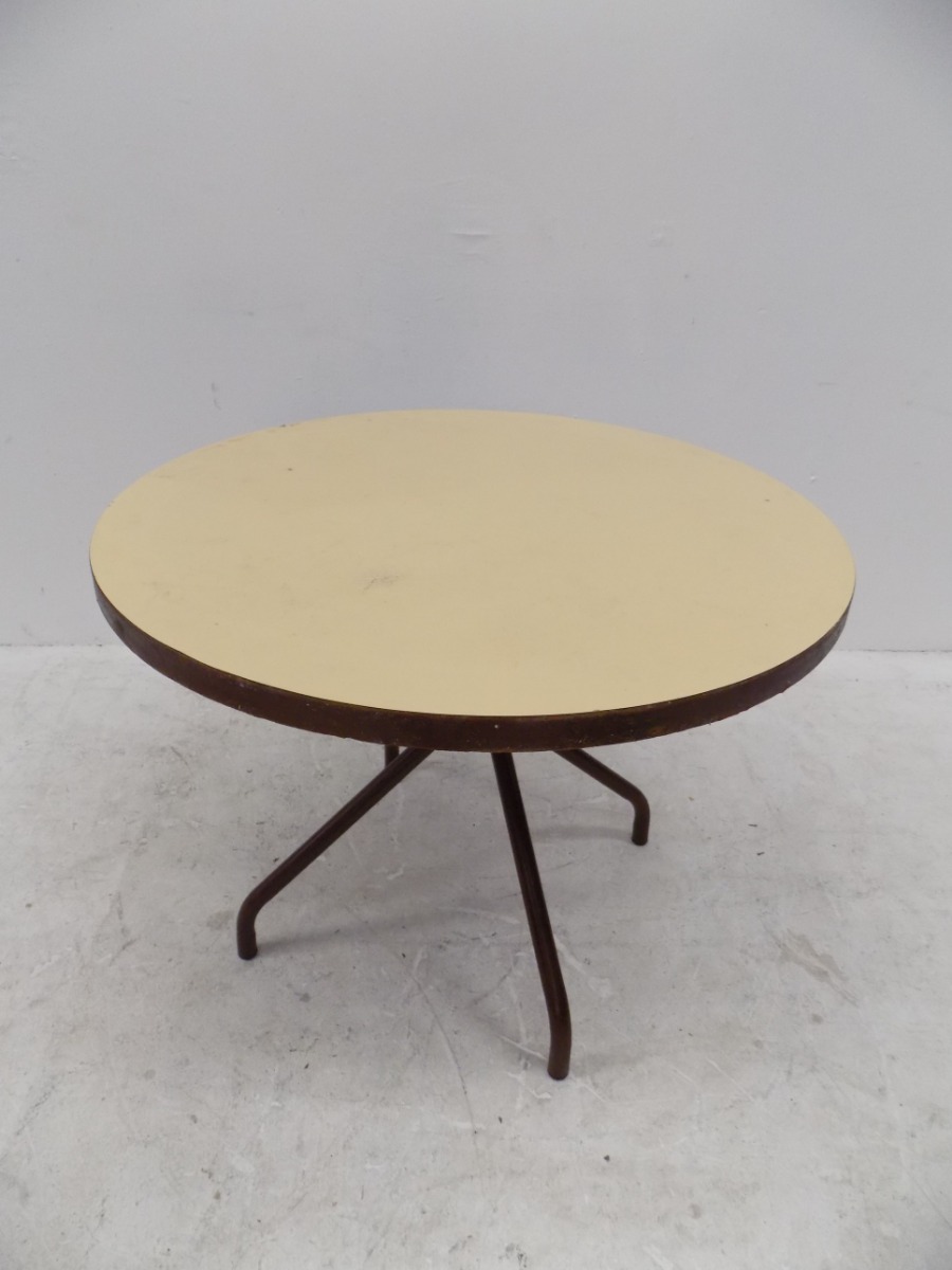 Mesa De Cocina Redonda De Madera Fundación Tzedaká/tzedek - $ 1.200 ... Mesa De Cocina Redonda De Madera Fundación Tzedaká/tzedek - $ 1.200 ...