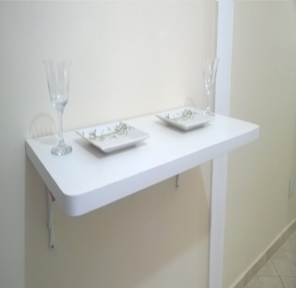 Mesa De Parede Dobrável 90cmx45cm Com Borda Dupla Branca R$ 105,00 em Mercado Livre Mesa Em Parede ~ Mesa De Parede Dobrável 90cmx45cm Com Borda Dupla Branca R$ 105,00 em Mercado Livre