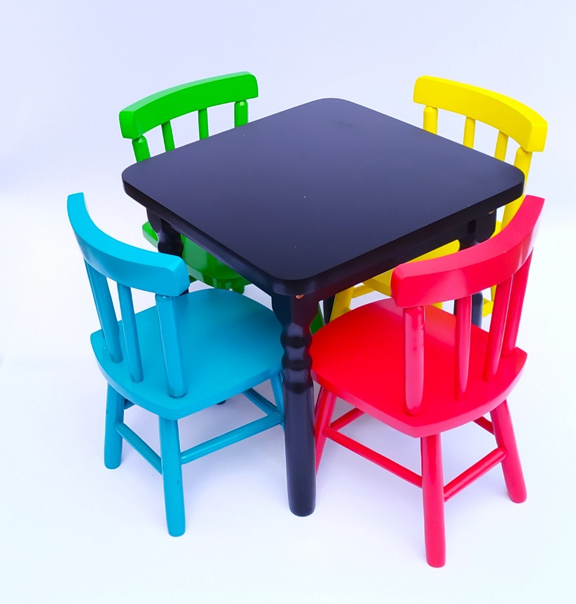 Mesa Infantil Colorida De Madeira Com 4 Cadeiras Dsm R