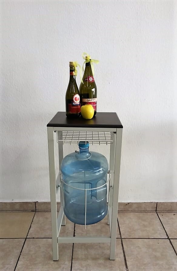 Mesa Con Porta Garrafon Mesa Portagarrafon Sencilla - $ 980.00 en Mercado Libre