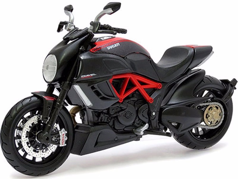 Ducati Diavel O Multistrada Ducati Diavel O Multistrada
