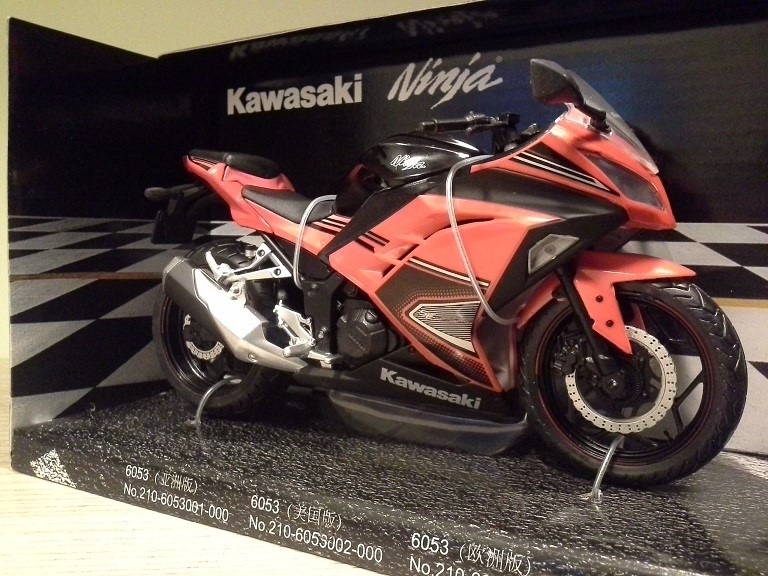 Miniatura Moto Kawasaki Ninja 300 Cor Vermelha Laranja 1 ...
