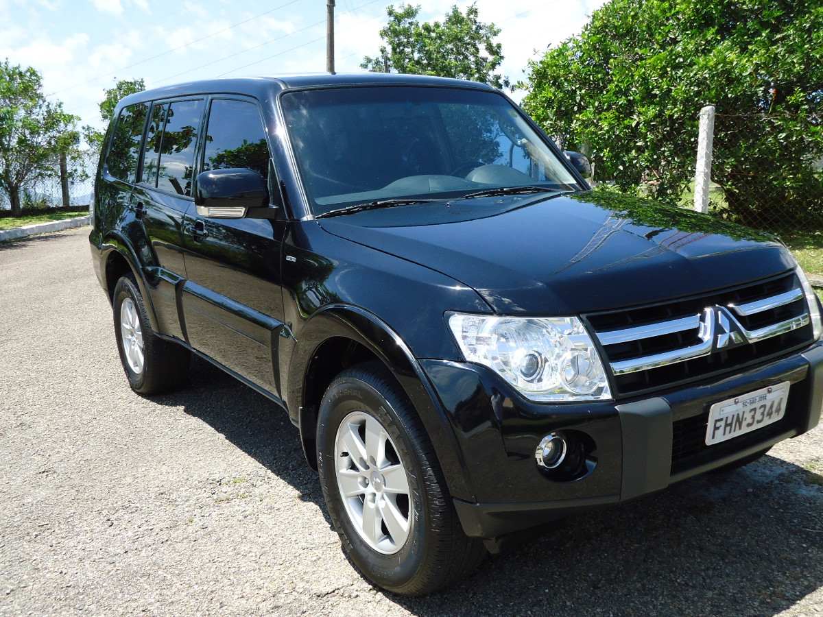 Mitsubishi Pajero  Full Gls hpe 3 8 Ano 2008  R 65 000 em 