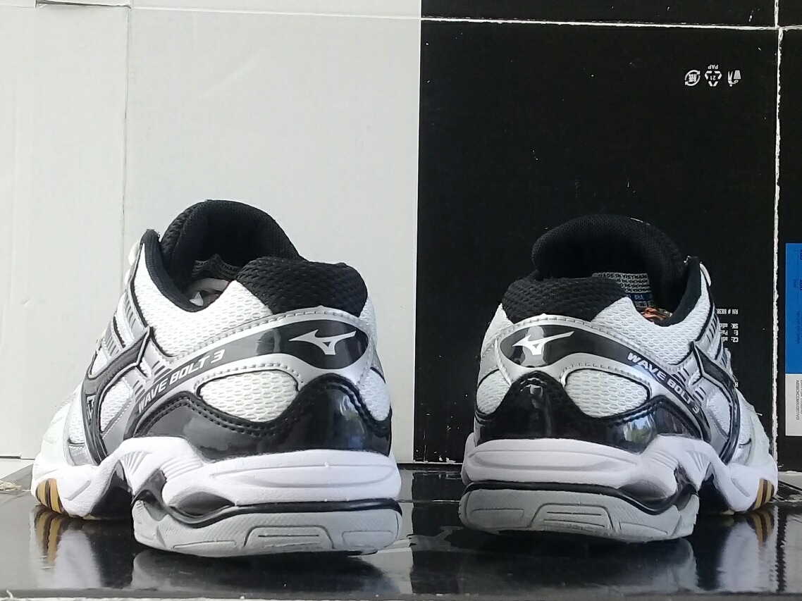 asics mizuno asics mizuno