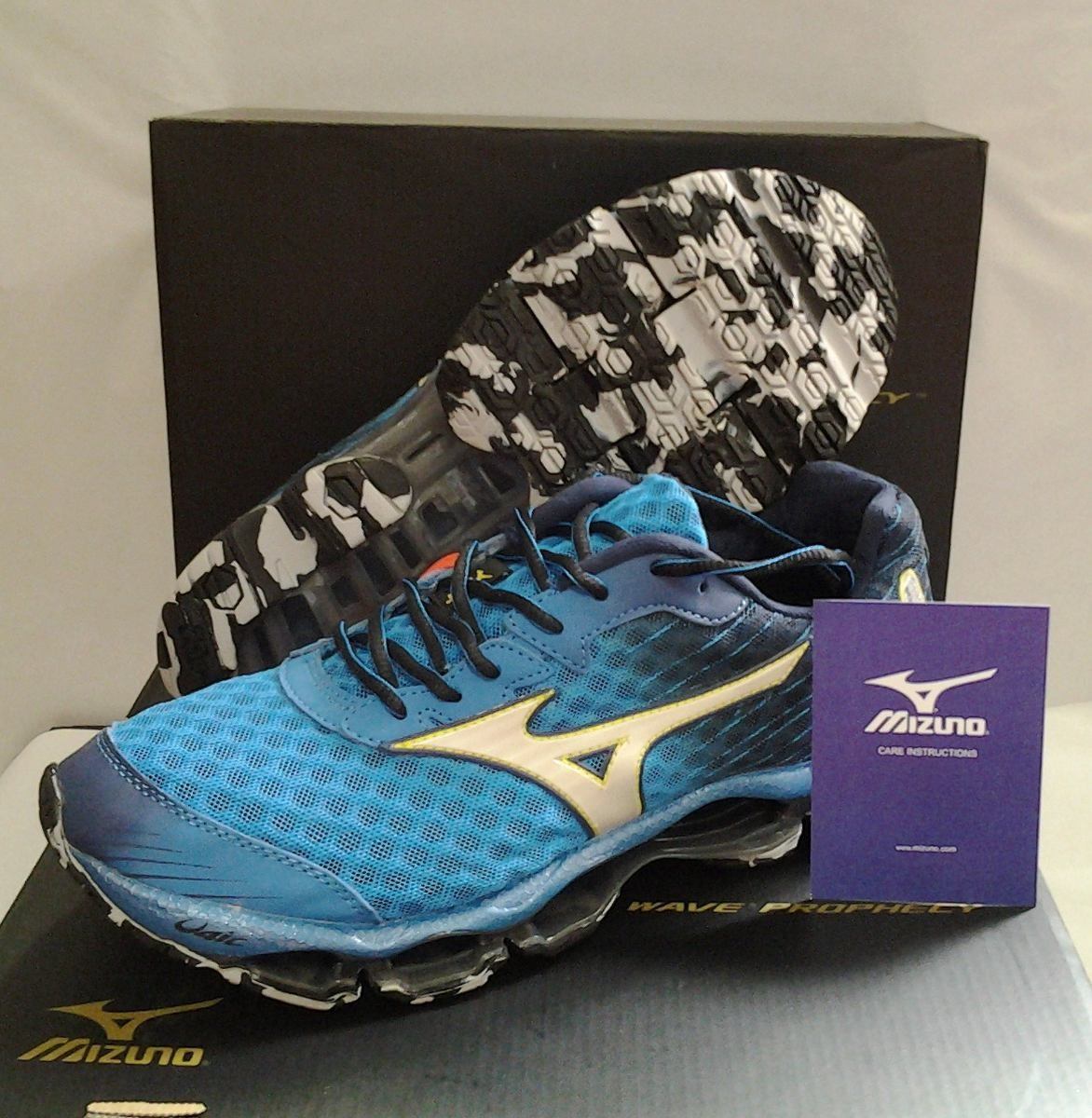 womens black puma running shoes